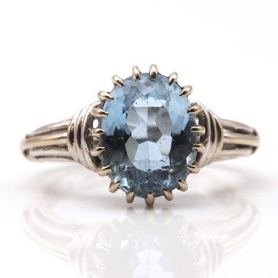 Lot 149 - An 18ct white gold single stone aquamarine ring, by Albion Craft, c.1960