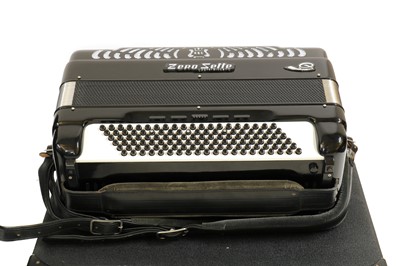 Lot 340 - A Zero Sette Castlefidardo electric accordion