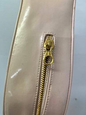 Lot 1452 - A Chanel pink leather heart bag