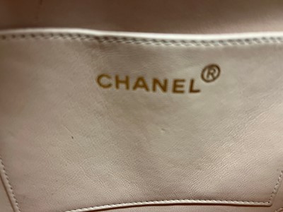 Lot 1452 - A Chanel pink leather heart bag