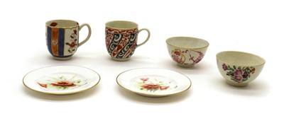 Lot 220 - A Worcester porcelain 'Queen Charlotte' pattern teacup