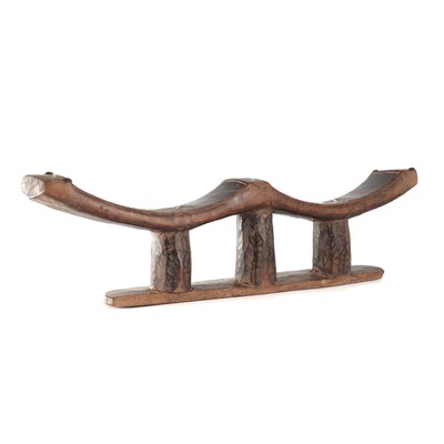 Lot 32 - A Kuba People carved softwood double headrest