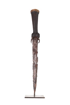 Lot 153 - A medieval 'ballock' dagger