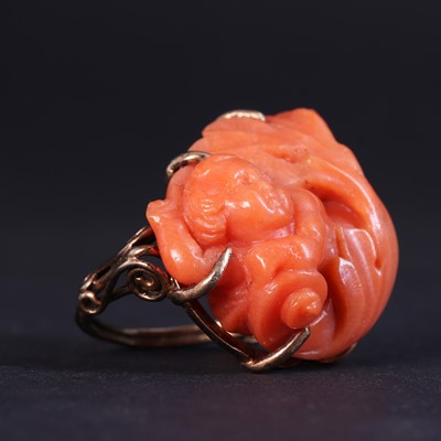 Lot 105 - A Sicilian Trapani red coral carving