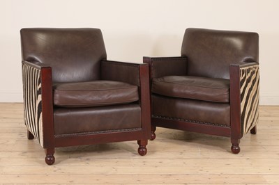 Lot 391 - A pair of armchairs