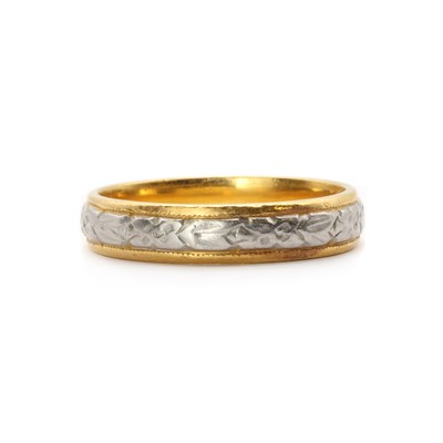Lot 58 - A 22ct gold wedding ring