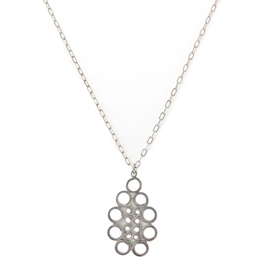 Lot 32 - A Modernist sterling silver 'bubbles' pendant, by Jack Spencer