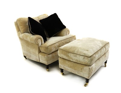 Lot 394 - A George Smith armchair