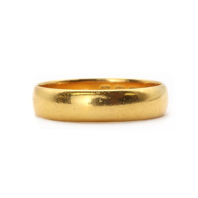 Lot 51 - A 22ct gold wedding ring