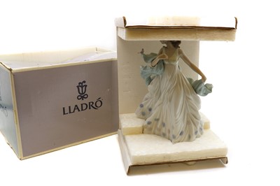 Lot 190 - A Lladro porcelain 'Summer serenade' figure