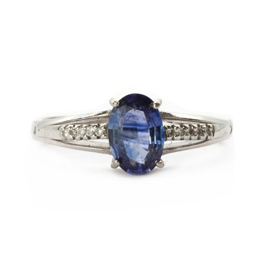 Lot 179 - A white gold sapphire and diamond ring