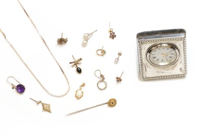 Lot 322 - A collection of gold jewellery