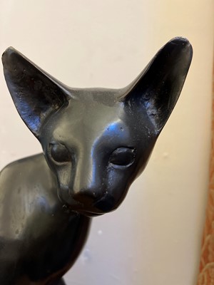 Lot 198 - A bronze sculpture of a Siamese cat