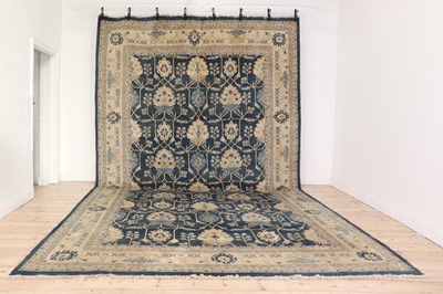 Lot 121 - A Persian Heriz wool carpet