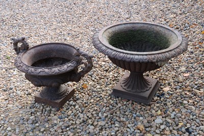 Lot 627 - A cast iron Campana urn