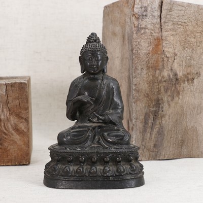 Lot 131 - A Chinese bronze Shakyamuni Buddha