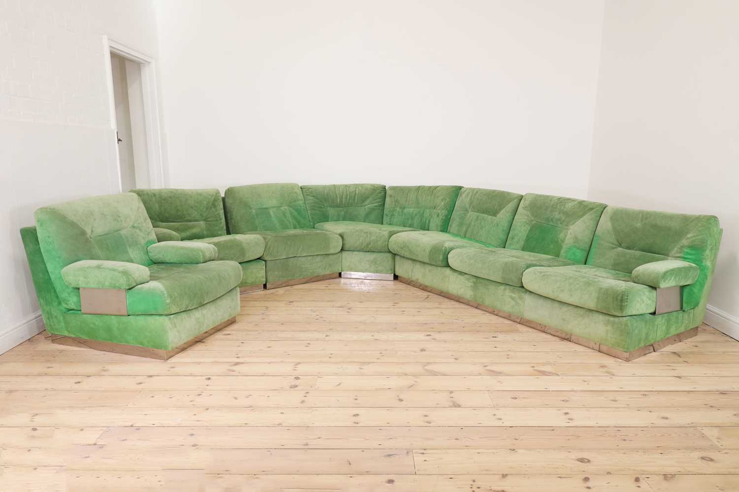 Lot 524 - A Roche Bobois modular suite