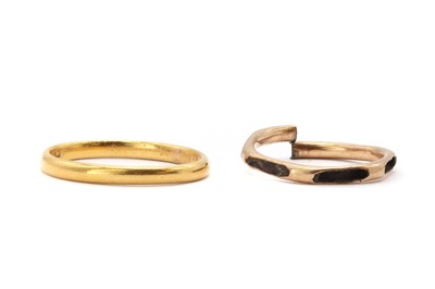 Lot 252 - Two gold rings