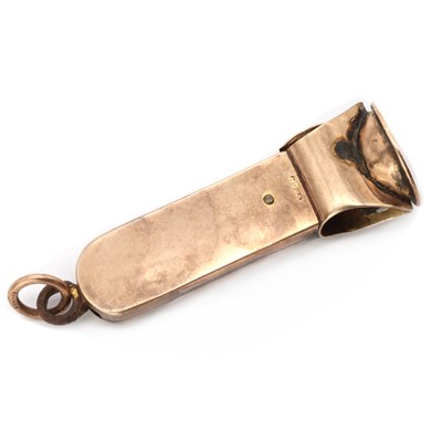 Lot 371 - An Edwardian 9ct gold cased cigar cutter