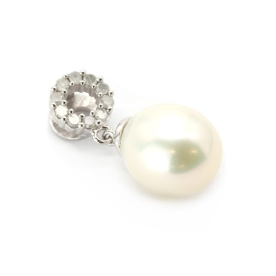 Lot 229 - A white gold cultured freshwater pearl and diamond pendant