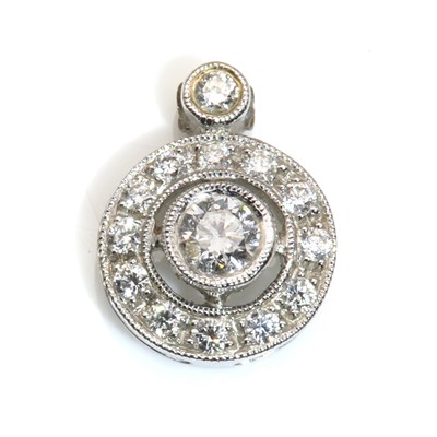 Lot 291 - An 18ct white gold diamond cluster pendant