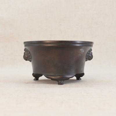 Lot 265 - A Chinese bronze incense burner