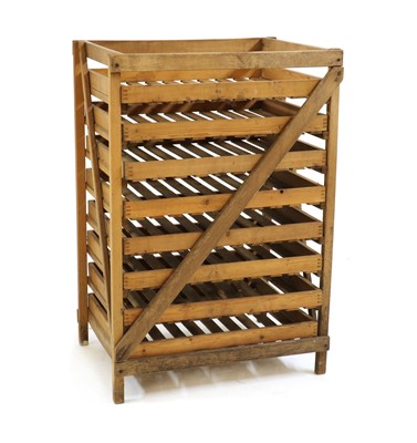 Lot 467 - A pine apple storage crate