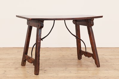 Lot 177 - A walnut side table