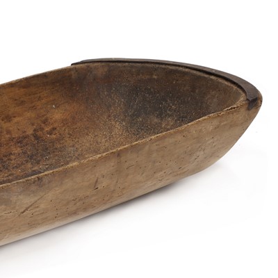 Lot 465 - A pine dough bowl