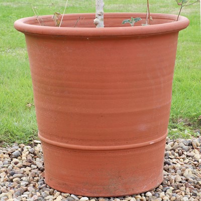 Lot 320 - A pair of large Whichford Pottery terracotta pots