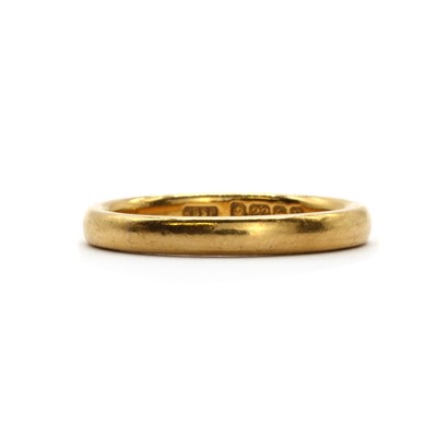 Lot 51 - A 22ct gold wedding ring