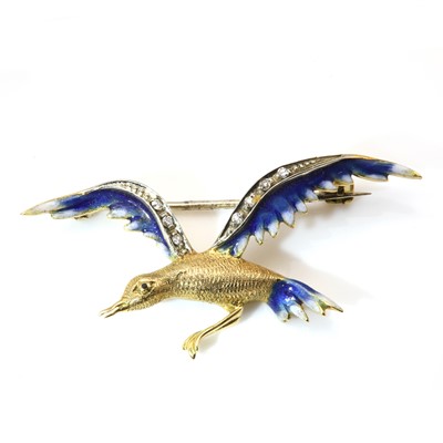 Lot 100 - A Continental enamel and diamond set gold duck brooch