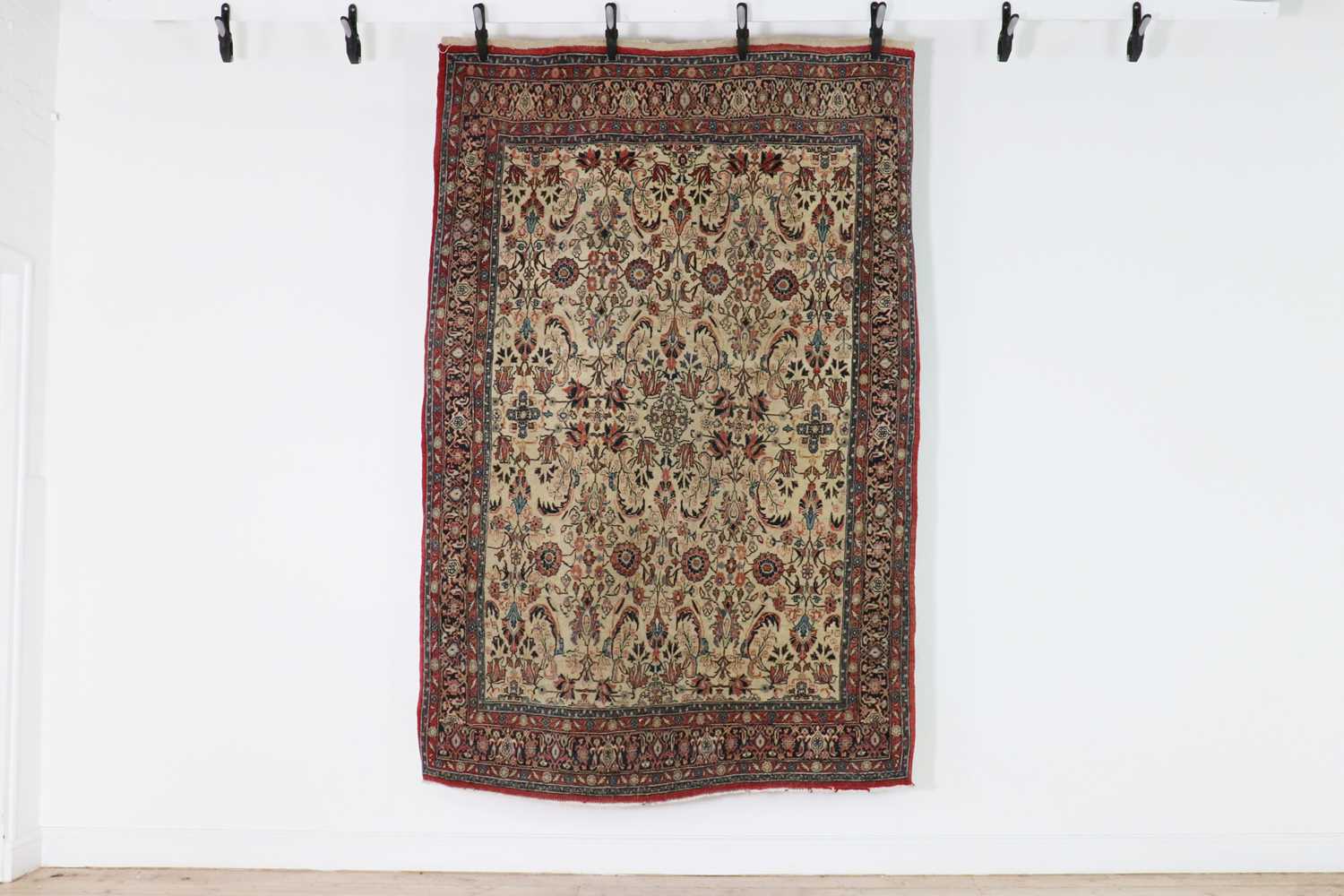 Lot 337 - A Persian Bidjar rug