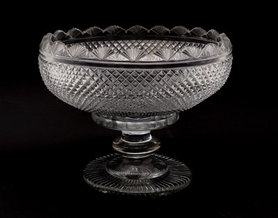 Lot 218 - An Anglo-Irish cut glass pedestal bowl