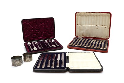 Lot 76 - A cased set of Victorian silver teaspoons and sugar tongs