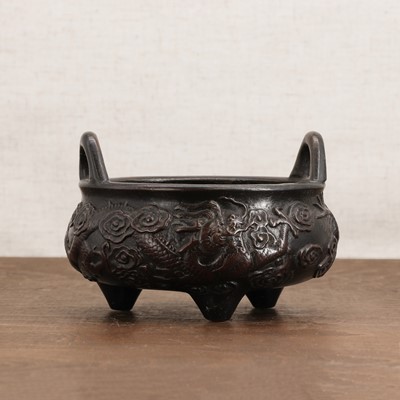 Lot 226 - A Chinese bronze incense burner