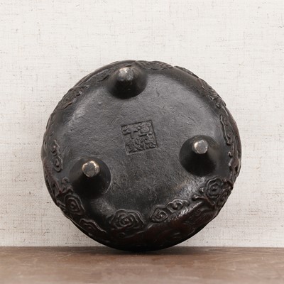 Lot 226 - A Chinese bronze incense burner