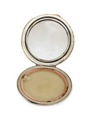 Lot 72 - An enamelled silver compact