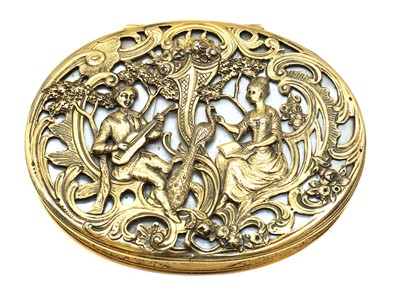 Lot 33 - A Continental silver gilt and gold snuffbox