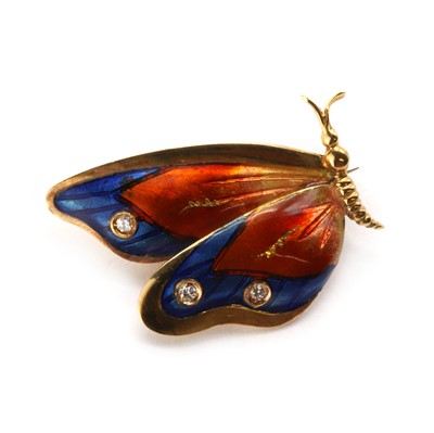 Lot 1198 - An 18ct gold diamond set and enamel butterfly brooch