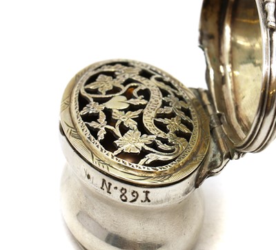 Lot 18 - A Swiss silver vinaigrette