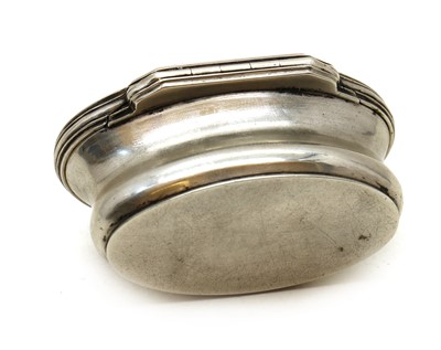 Lot 18 - A Swiss silver vinaigrette