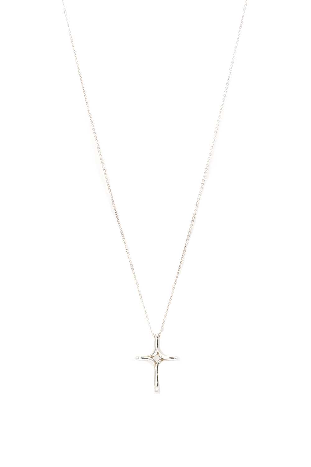 Lot 1285 - A silver 'Infinity' cross pendant, by Tiffany & Co.