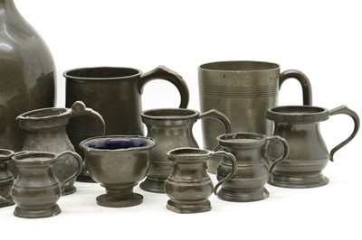 Lot 251 - A quantity of pewter