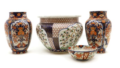 Lot 183 - A pair of imari vases