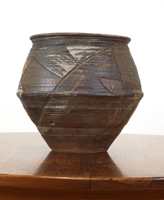 Lot 209 - A studio pottery stoneware pot
