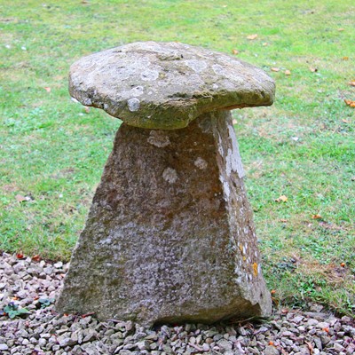 Lot 329 - A low Cotswold stone staddle stone
