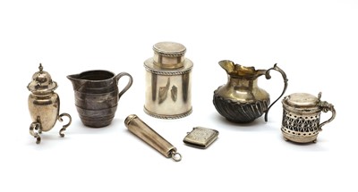 Lot 71 - A collection of silver items
