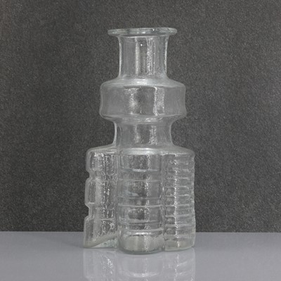 Lot 284 - An Alsterfors moulded clear glass vase