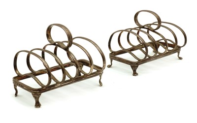 Lot 10 - A pair of silver toast racks